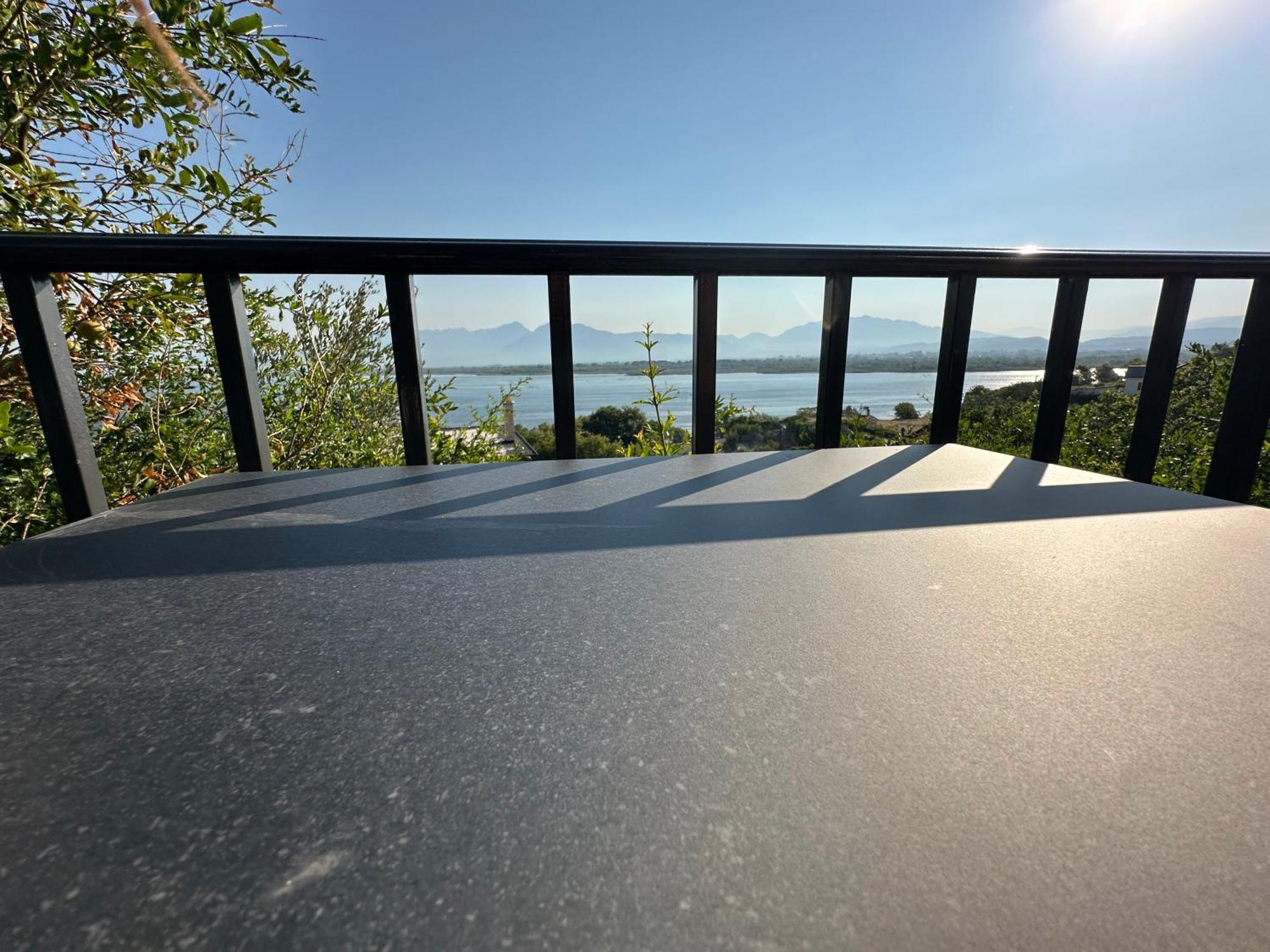 שקודר Lake Escape Villa Shiroke מראה חיצוני תמונה