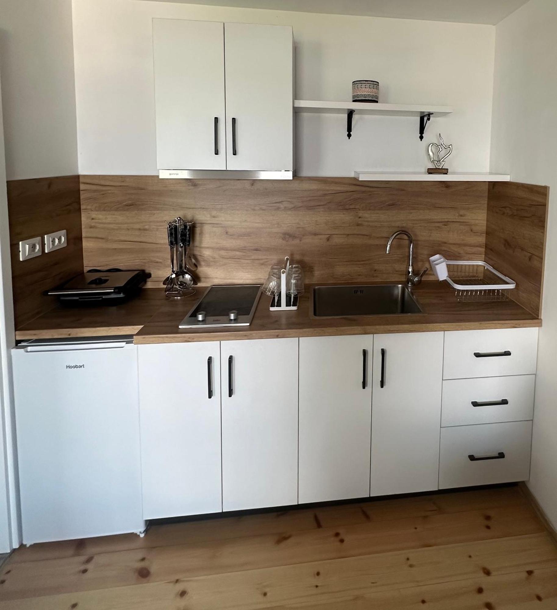 שקודר Lake Escape Villa Shiroke מראה חיצוני תמונה